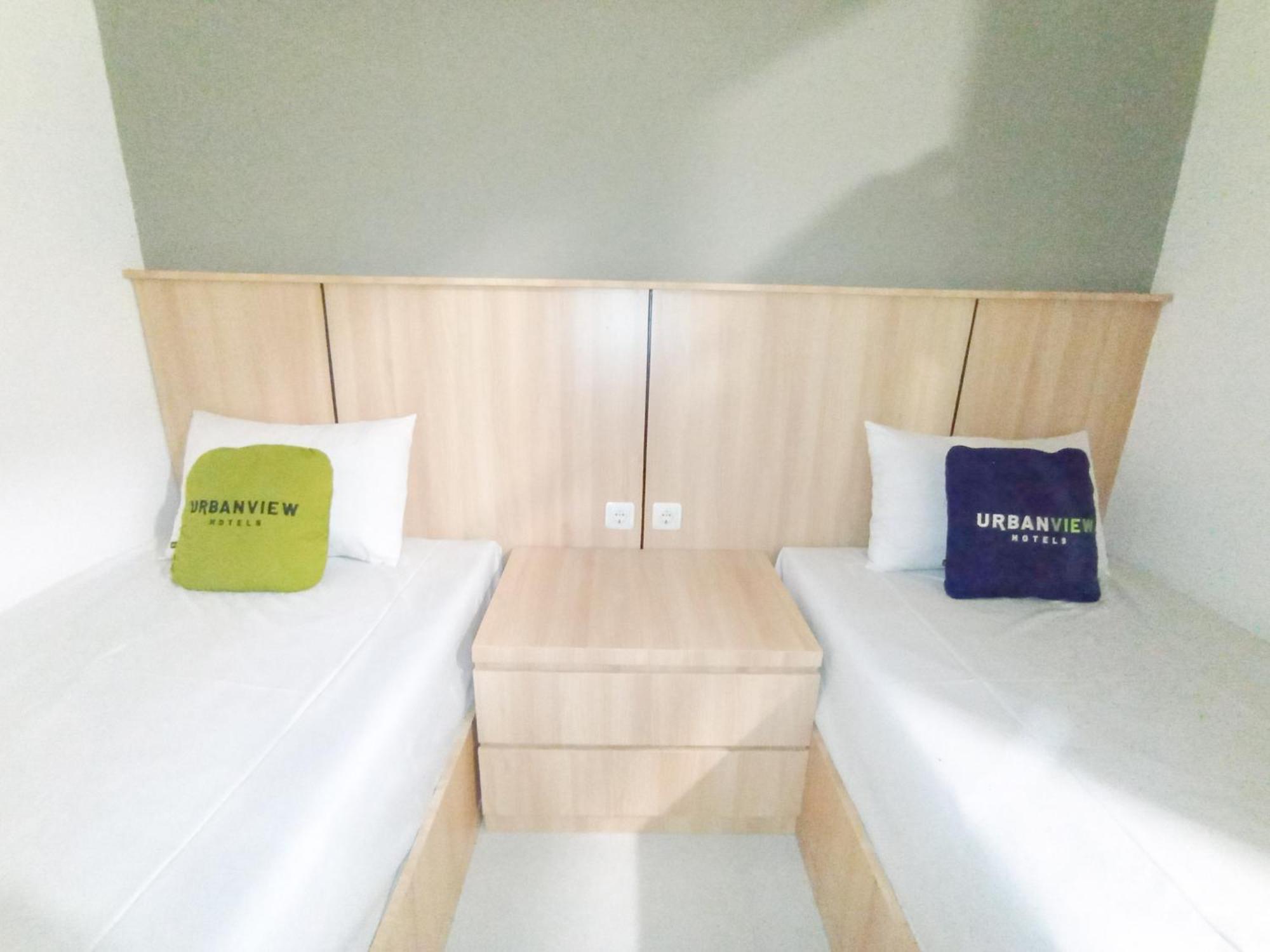 Urbanview Hotel Subali 푸르워케르토 외부 사진