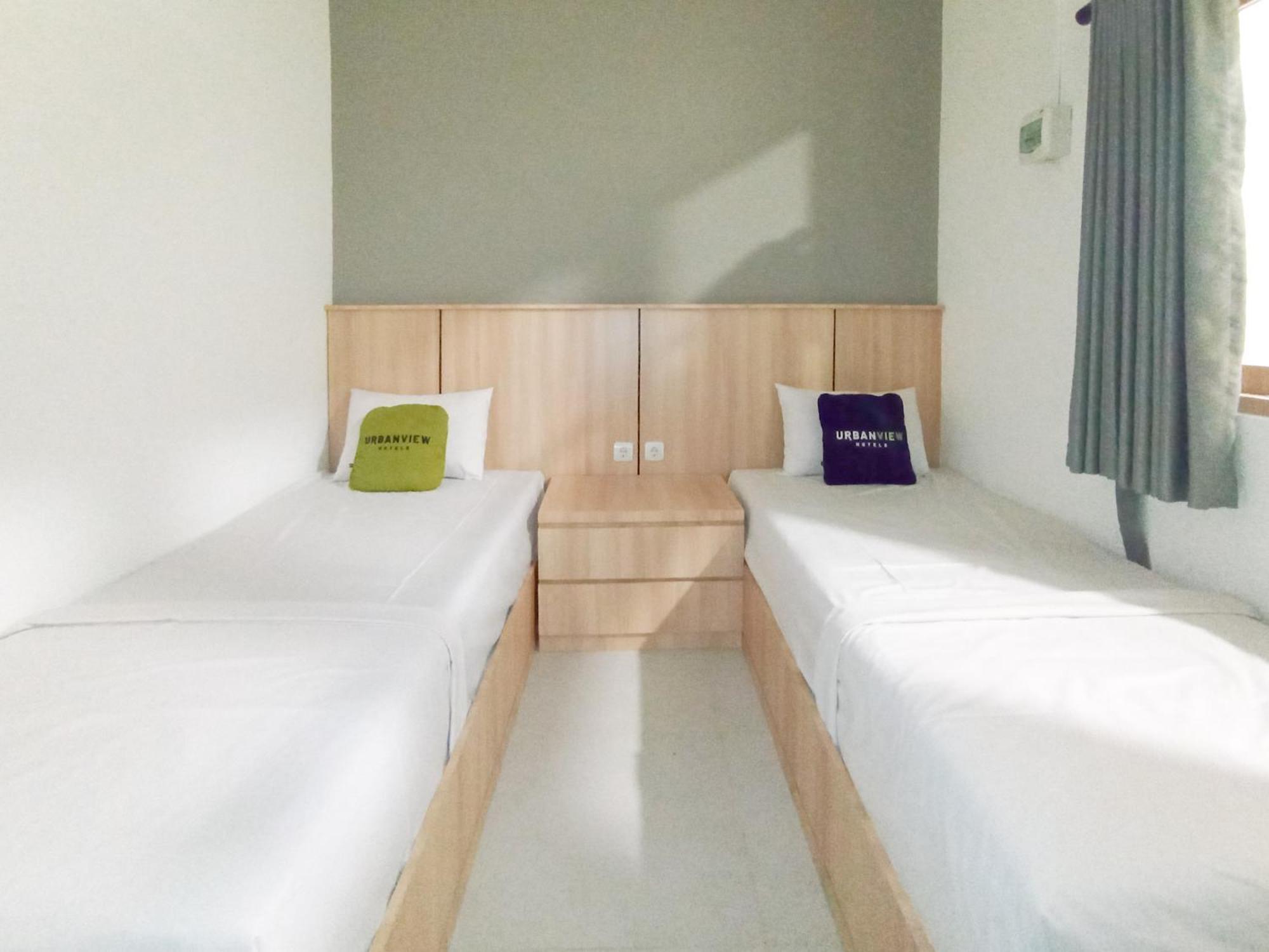 Urbanview Hotel Subali 푸르워케르토 외부 사진