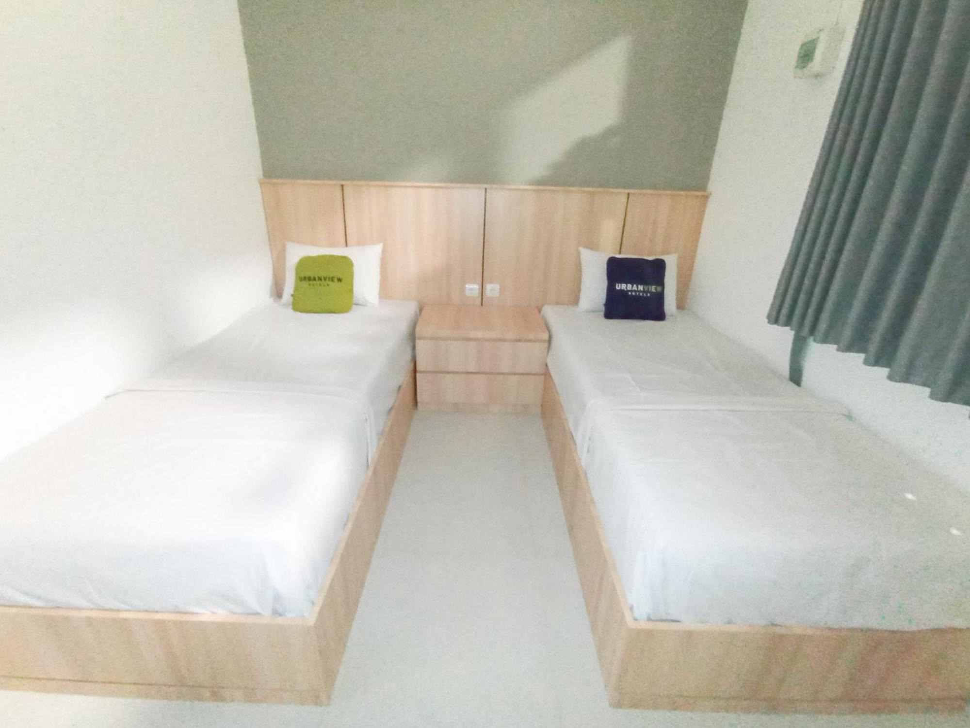 Urbanview Hotel Subali 푸르워케르토 외부 사진