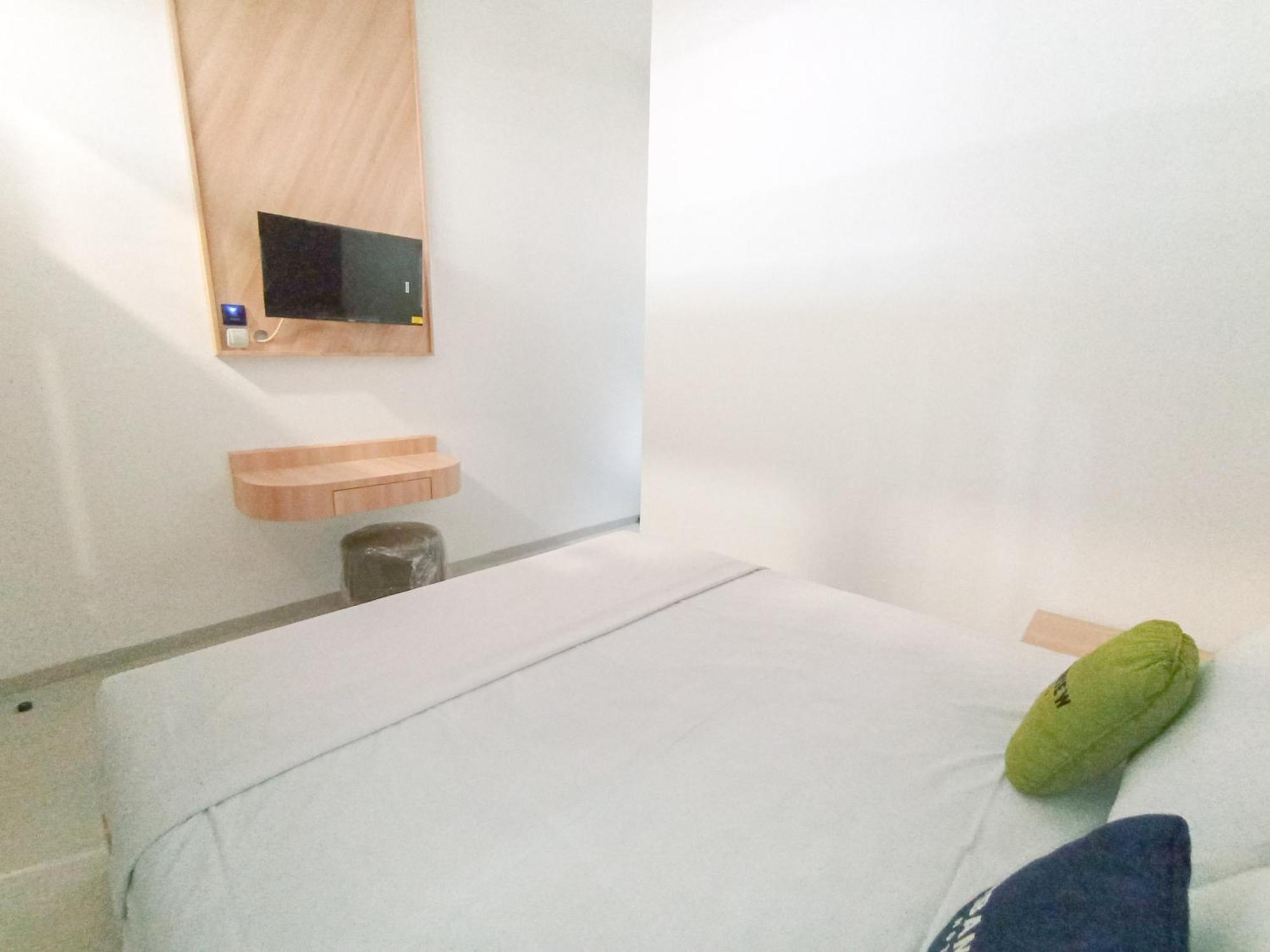Urbanview Hotel Subali 푸르워케르토 외부 사진