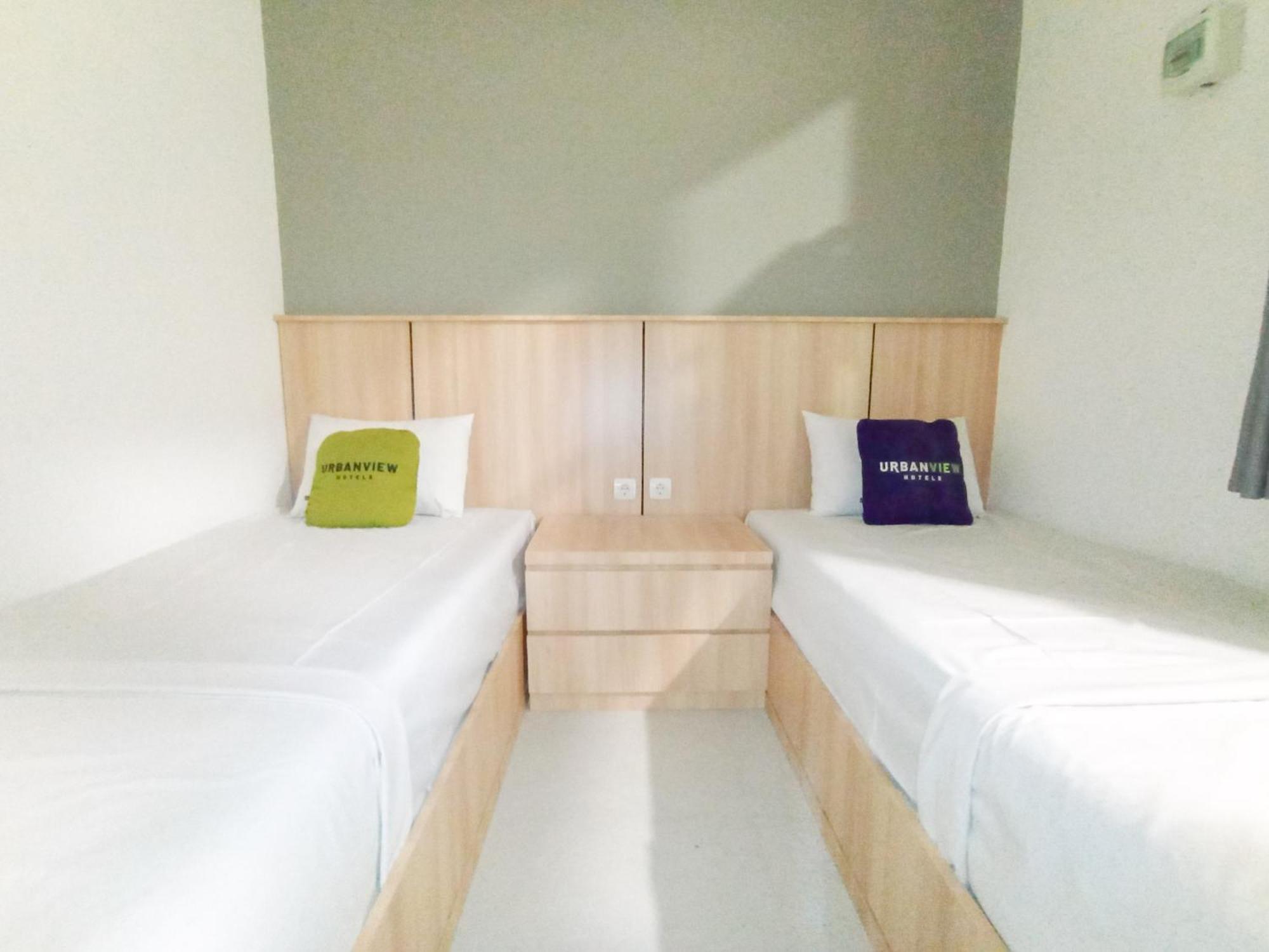 Urbanview Hotel Subali 푸르워케르토 외부 사진