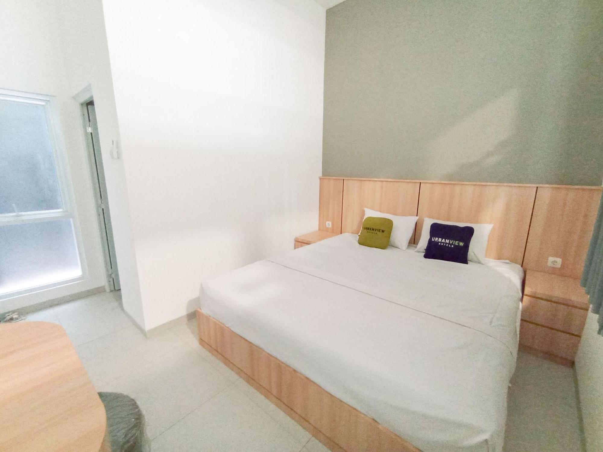 Urbanview Hotel Subali 푸르워케르토 외부 사진
