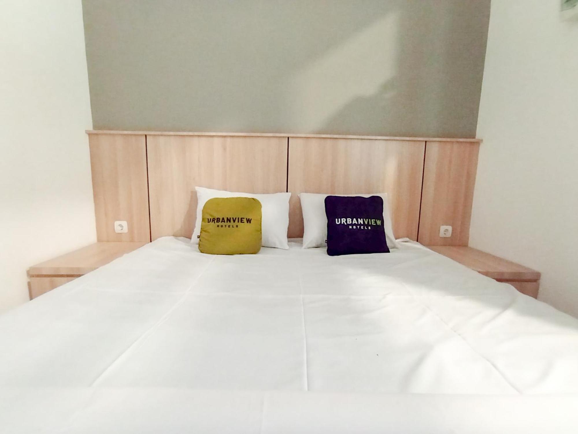 Urbanview Hotel Subali 푸르워케르토 외부 사진