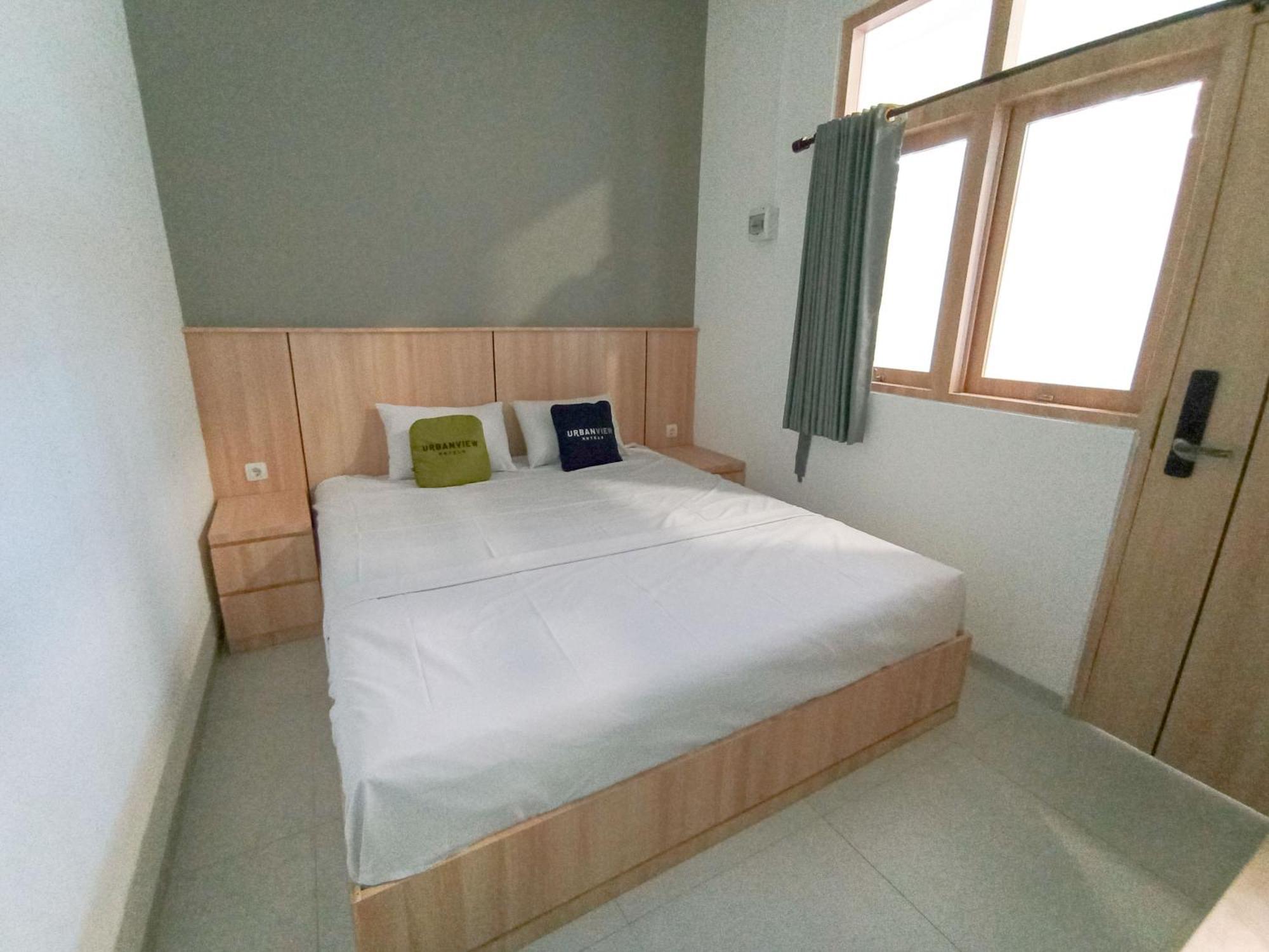 Urbanview Hotel Subali 푸르워케르토 외부 사진